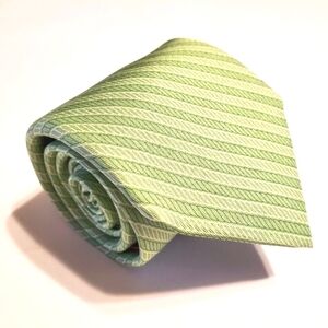 Vineyard Vines Necktie Green Stripe Pattern Silk Neck Tie
